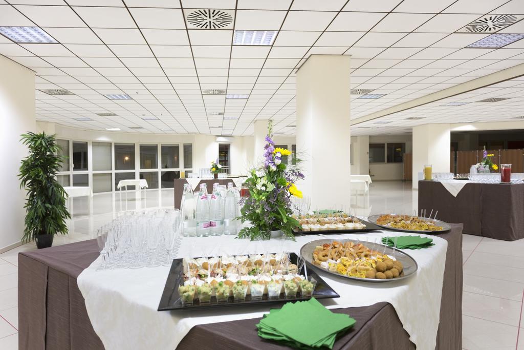 Palace Hotel Серавале Екстериор снимка
